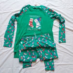 NWT La Vie En Rose Womens Christmas Pajama Set, Size Small